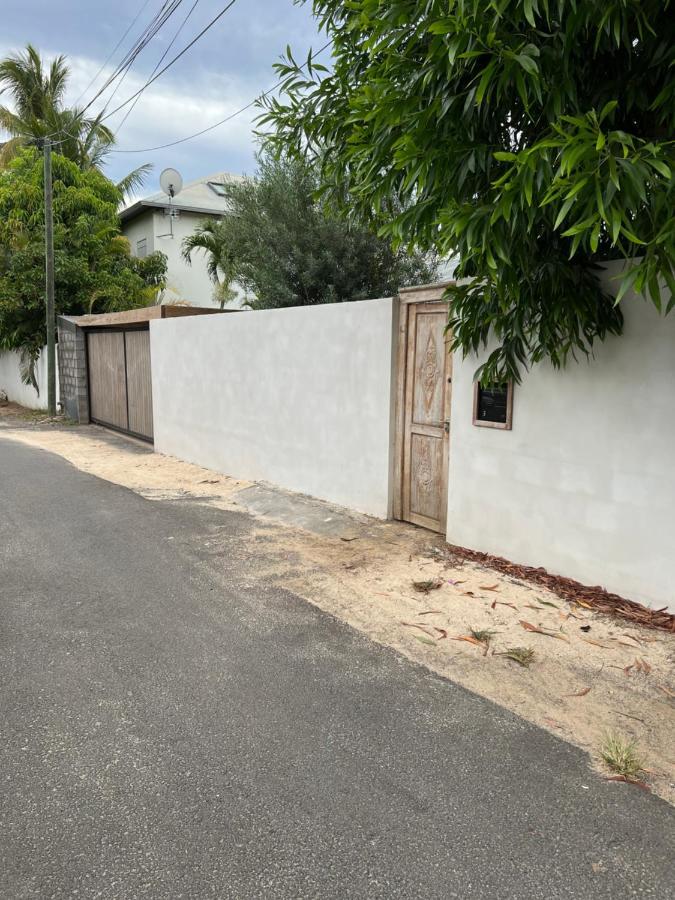 La Villa De L'Ermitage . 100 M Du Lagon 圣吉尔莱班 外观 照片